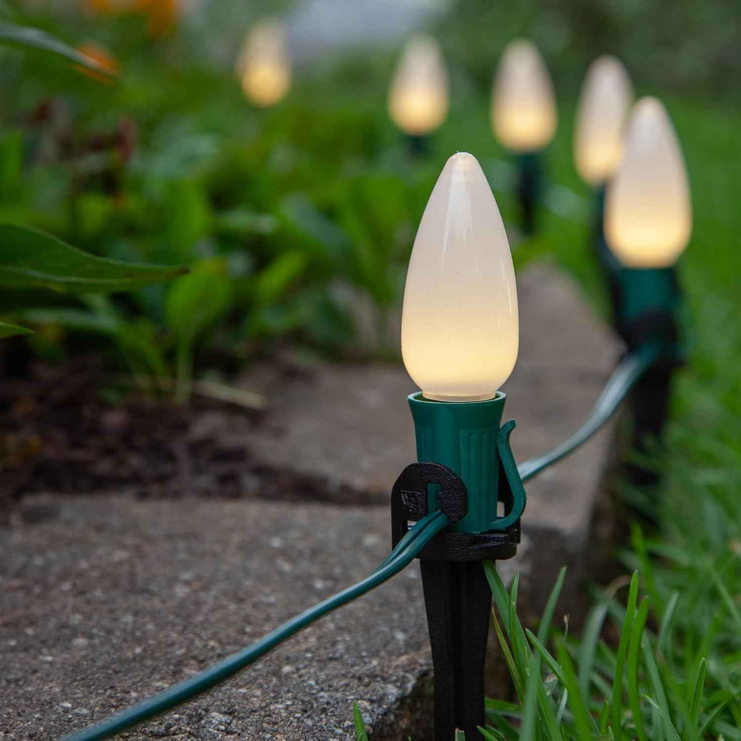 25-Pack PathPRO Christmas Light Stakes for Yard C9 or C7 Ground Stakes for Lights, Universal Light Stakes Heavy-Duty for Vertical or Horizontal Display, SPT1 or SPT2, 18 or 20 Gauge Wire – Made in USA