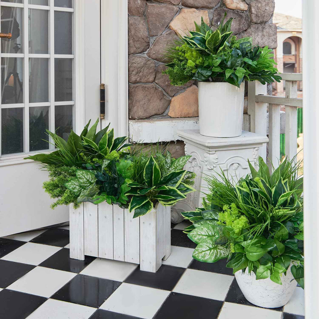 18Pcs Outdoor Artificial Boxwood UV Resistant Fake Stems Plants, Faux Plastic Greenery for Indoor Outside Hanging Plants Garden Porch Window Box Home Wedding Farmhouse Décor