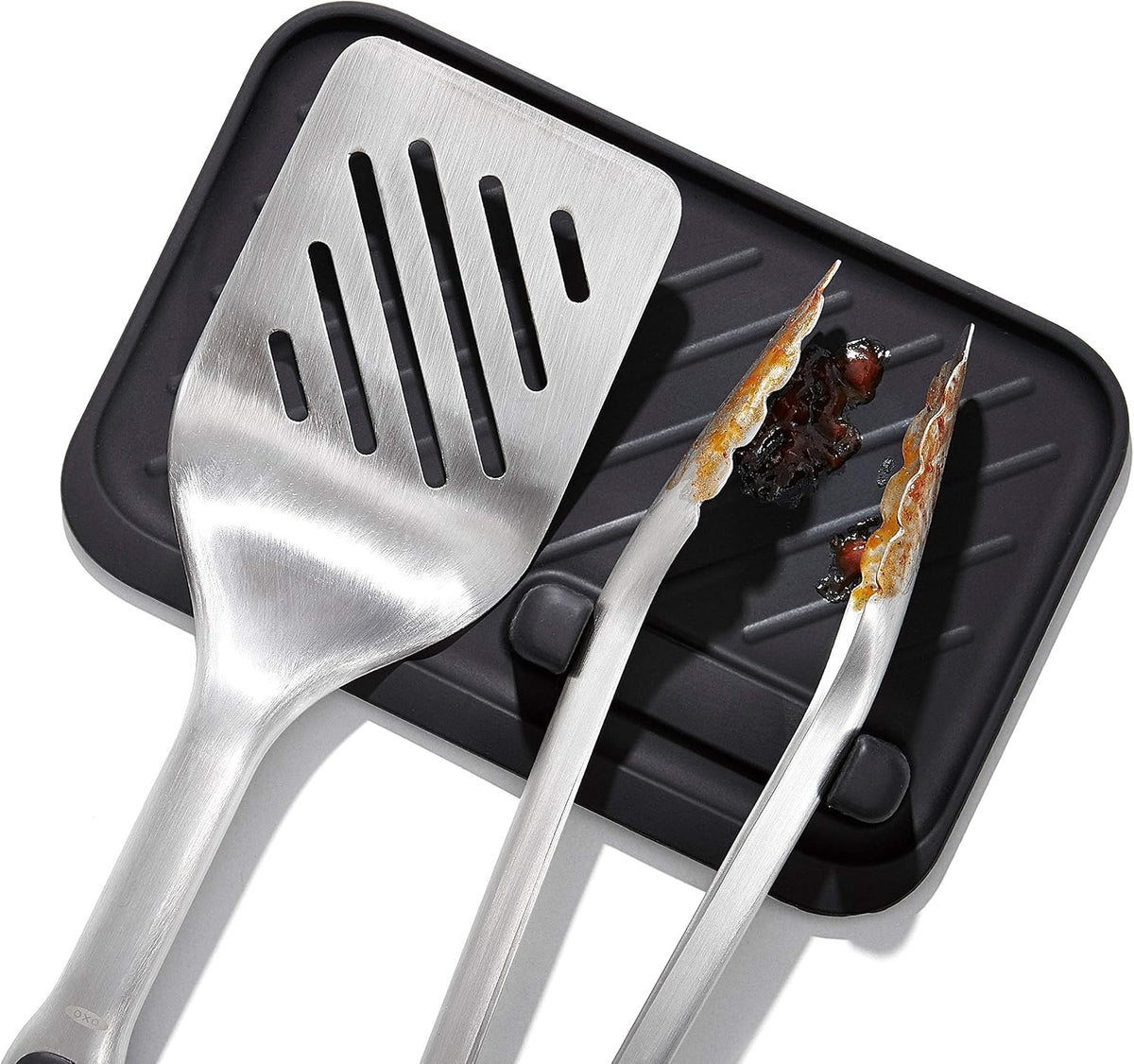 OXO Outdoor Grilling Turner and Tongs Set | Grilling Spatula and Tongs, Beveled Head Slides Under Food, Non-Slip Grip, Hanging Ring, Ideal for Grilling & BBQ
